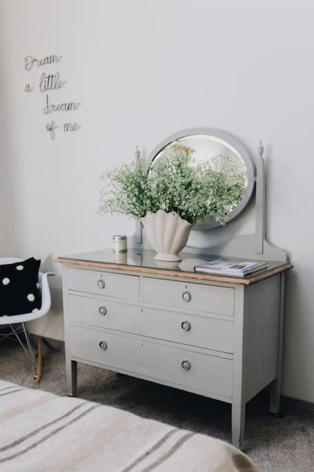 'The Studio' Designer, Seaside Cottage Crawfordsburn Exterior foto